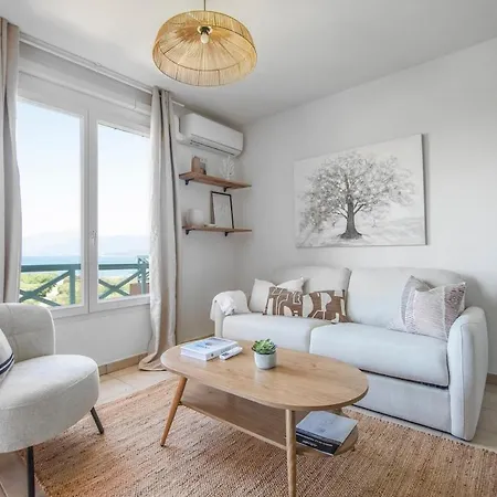 T2, Avec Vue Et Piscine